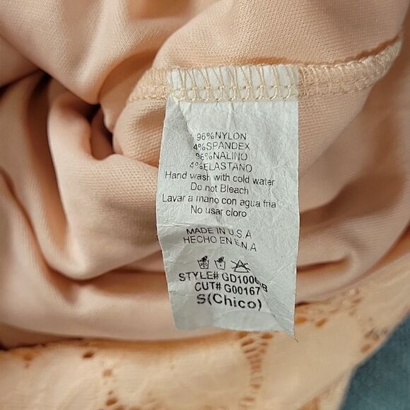 GLARE LACE SHORT SLEEVE V-NECK WOMEN"S DRESS - Picture 14 of 14